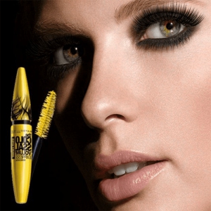 Maybelline-Volum-Express-Colossal-Smoky-Eyes-Black